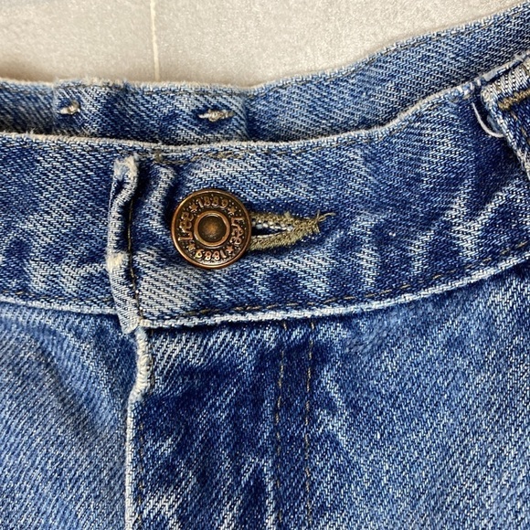 Destructed vintage Lee jeans - Picture 6 of 9